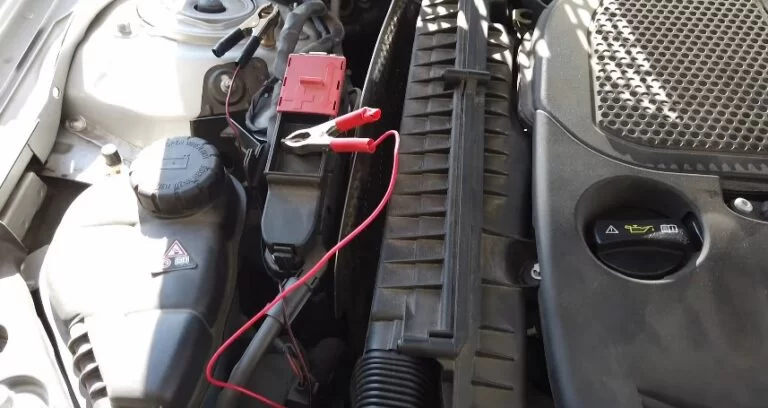 How To Keep Car Battery Charged In Winter?